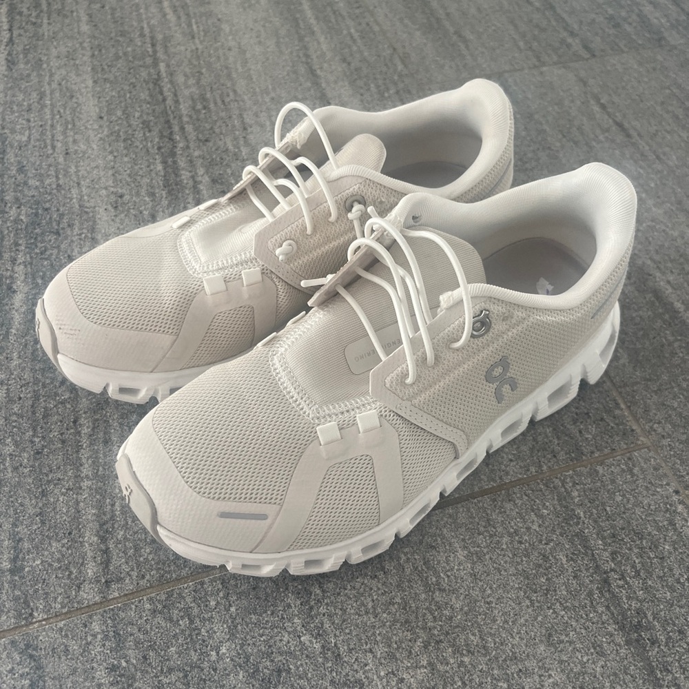 On Running Women's Sneakers in White